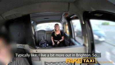 Khaya Peake takes a rough ride in a fake taxi with her big ass bouncing - sexu.com - Britain