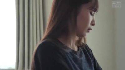 05143 Married woman faints in agony - hclips.com - Japan