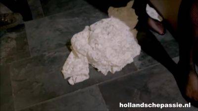 Daphne Laat - Daphne Laat In Houdt Wel Van Een Harde Pik - hclips.com