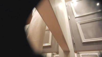 blonde changeroom.30 - hclips.com