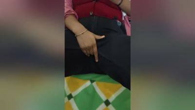 Ekeli Sauteli Didi Ko Daru Pila K Choda - desi-porntube.com - India