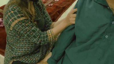 Village Housewife Fucked By Her Step - hotmovs.com - Pakistan