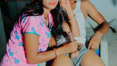 Girlfriend Ne Apni Boyfriend Ka Lund Chus Chus Kar Pani Nikal Diya - hclips.com - India