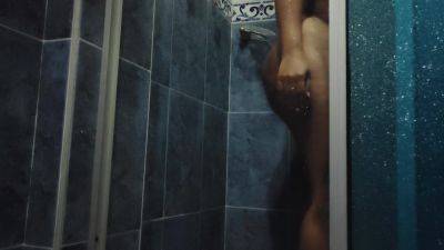 Woman Is Caught Nude In Public Bathroom - voyeurhit.com