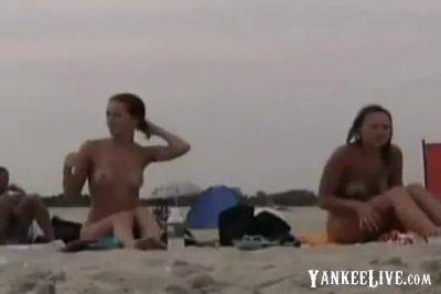 Girls On Nude Beach - hclips.com