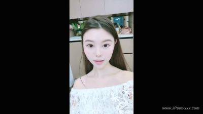 chinese teens live chat with mobile phone.966 - hotmovs.com - China