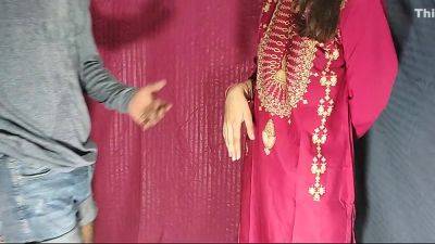 Sage Bhen(18)+ Ko Kapde Badalte Huye Dekh Rha Tha Chota Bhai - hclips.com - India