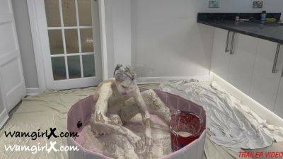 Flour And Water The Worst Possible Sticky Horrific Mess! - hclips.com