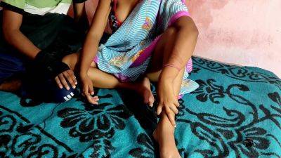 Malik Ke Ladke Ne Kaamwali Ki Chut Ki Khujli Mitayi - Fucking My Hot Maid - desi-porntube.com - India