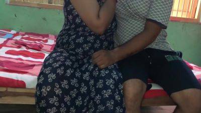 Indian Stepmom Gets Her Pussy Fucked - desi-porntube.com - India