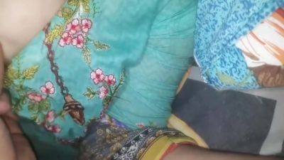 Desi House Wife His Husband With Village Homemade New Sex Video - desi-porntube.com - India