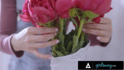 Siri Dahl - Siri - GIRLSWAY - Photographer Siri Dahl Has Romantic Sex With The Local Florist After Her Model Cancelled - txxx.com