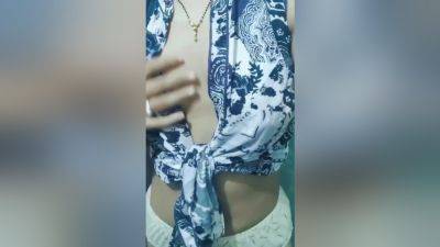 Hot Bhabhi Washes Her Beautiful Body And Masturbates In The Bathroom - desi-porntube.com - India