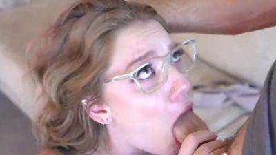 nerdy teen gets fucked hard for the first time - upornia.com