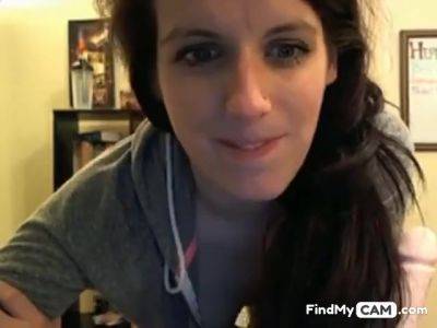 Busty Babe Playing Her Tight Pussy - hclips.com