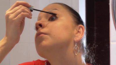 Carla Make Up Fetish With Full Make Up - hclips.com