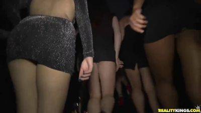 Maci Lee, Janessa Ortiz & In the VIP: Lustful Night with Big Butts & BBW babes in HD - sexu.com