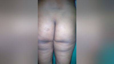 Riya Bhabhi Showing Her Boobs - desi-porntube.com - India