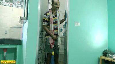Tin Boundo Milkar One Girl Ko Accha Se Choda! With Clear Audio - hclips.com - India