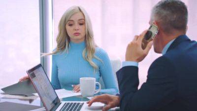 she finally has a reason to be gaped at work - upornia.com
