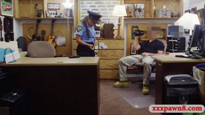 Police Officer Gets Rammed By Pawn Dude At The Pawnshop - hclips.com