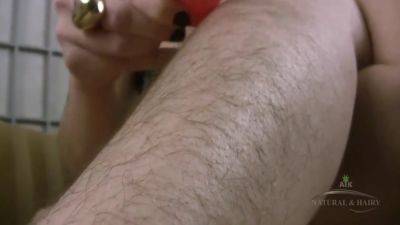 Simone Delilah - Is Grooming Her Ample Body Hair - upornia.com