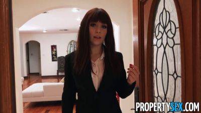 Kiara Edwards fucks American boss in hot Australian real estate agent clip - sexu.com - Usa - Australia