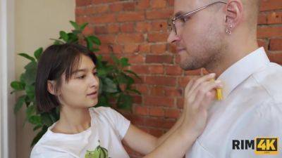 RIM4K. Stunning student chick takes part into couple's rimming experiment - hotmovs.com - Russia