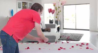 valentines day massage fuck with alana cruise - upornia.com