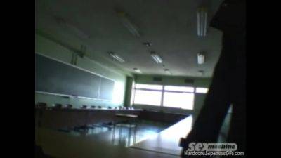 Hot Japanese Emo Blowjob closeup in classroom - hotmovs.com - Japan