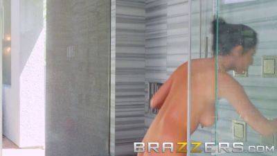 Sean Lawless - Sean - Brazzers: August Ames & Sean Lawless get hot and heavy in the shower - sexu.com