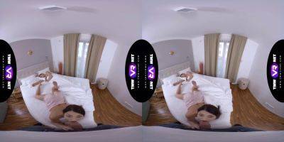 Katy Rose - Katy Rose gets her feet wet in a virtual reality orgy - sexu.com - Czech Republic