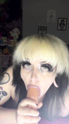 Kendall Jenner webcam solo look alike masturbation - drtuber.com