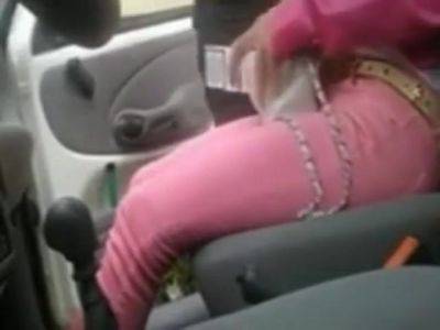Una Prostituta Dietro Il Palazzo A Famagosta - hclips.com