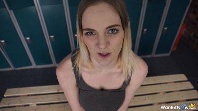 Carly Rae - Sister's Gym Session:Pt2 - Sexy Videos - WankitNow - hotmovs.com