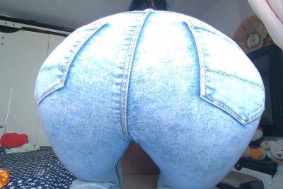 Indecentalice - Hot Babe In Jeans Fucks Herself & Piss - hclips.com