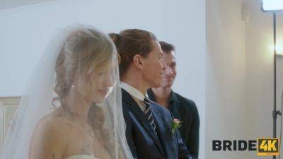 BRIDE4K. Wedding guests are shocked with a XXX video of the gorgeous bride - txxx.com - Czech Republic