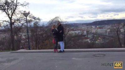 Scopo una ragazza dai capelli rossi davanti al fidanzato, fingering, pov, - sexu.com - Czech Republic
