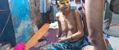 Babai Ji Ki Chute Mari Jet Ne Apne Kamri Me Bola Kar Ki Chudhai - desi-porntube.com - India