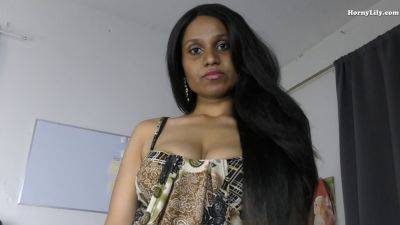 Indian MILF Tricks Horny Boss into Roleplay with Her Sexy Lingerie and Ass - sexu.com - India - Britain