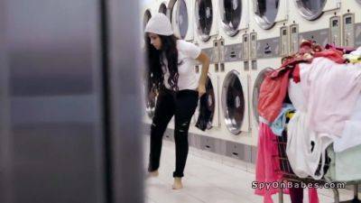 Sexy Latina Changing In Laundromat - hotmovs.com