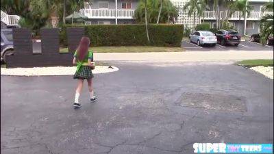 Redhead Amateur Kiley Rides Mr Largo - hclips.com