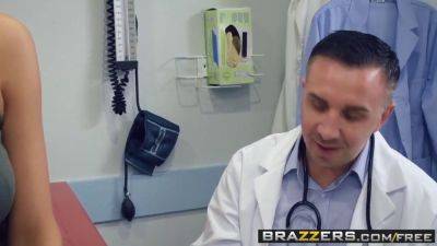 Keiran Lee - Kara Faux & Keiran Lee get a steamy massage from the Brazzers doctor - sexu.com