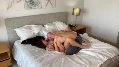 Johnny Sins - Ravages Willow Rhyders Pussy In Hotel Room With Johnny Sins - upornia.com