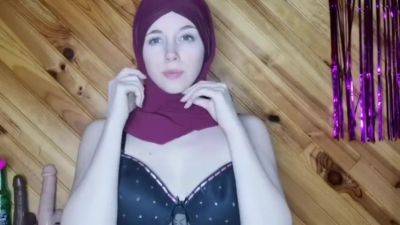 Une Belle Et Jeune Musulmane Tinsulte Et Te Fait Jouir Dans Ta Main - hclips.com