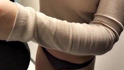 Masturbates In Public In The - upornia.com