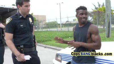 Two Cops Pounded By Black Dude - upornia.com