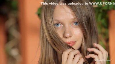 Gloria - Stroking My Muffin - upornia.com