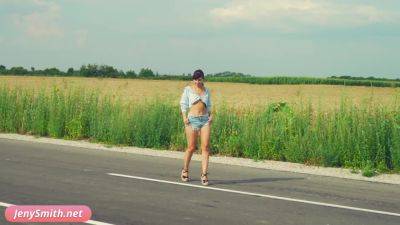 Doroga: Jeny Smith solo naked on the road. Teasing you - txxx.com - Russia