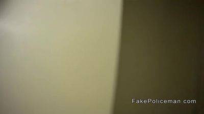 Two Fake Cops Gangbanging Blonde Babe In Hotel - videomanysex.com